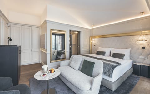 Superior Room | Premium bedding, down comforters, minibar, in-room safe