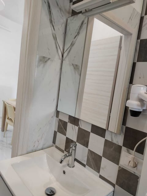 Free toiletries, hair dryer, slippers