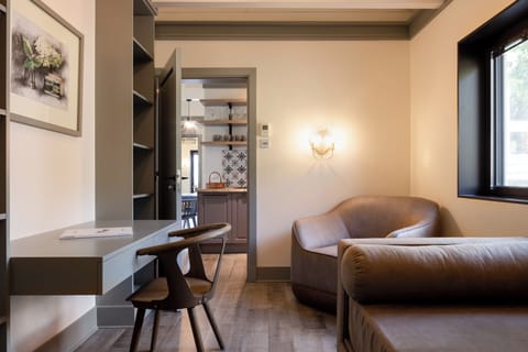 Family Townhome, 4 Bedrooms, Garden View, Ground Floor | Premium bedding, memory foam beds, in-room safe, individually decorated