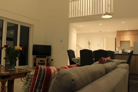 Cottage | Living area