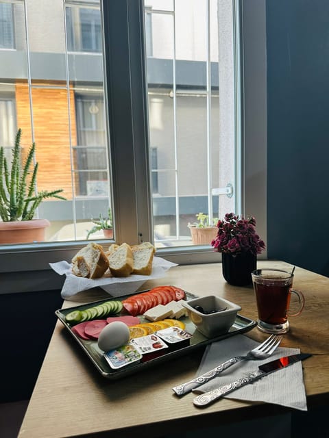 Daily full breakfast for a fee