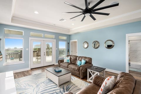 House, 3 Bedrooms | Living area | Smart TV