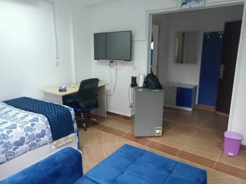 Premium Triple Room, Garden View | Egyptian cotton sheets, premium bedding, pillowtop beds