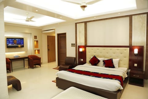Rollaway beds, free WiFi