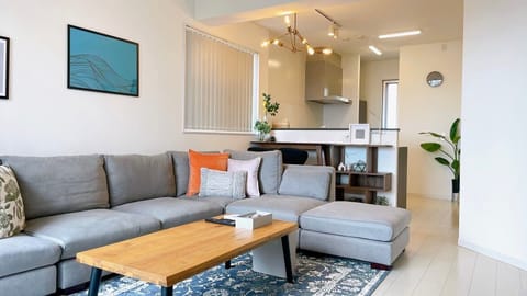 House | Living area | Smart TV, Netflix, streaming services