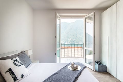 Apartment, Lake View | Iron/ironing board, WiFi (free)