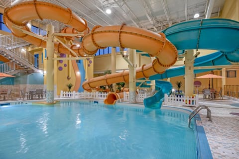 2 indoor pools