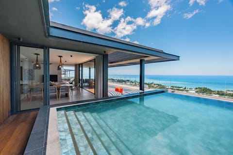 Legend Oceanview Penthouse | Terrace/patio