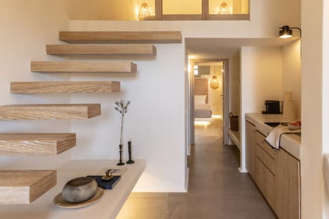 Superior Suite | Living area | 32-inch Smart TV with satellite channels, Netflix, streaming services