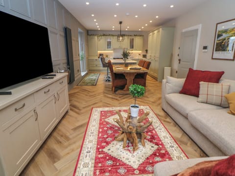 Cottage | Living area