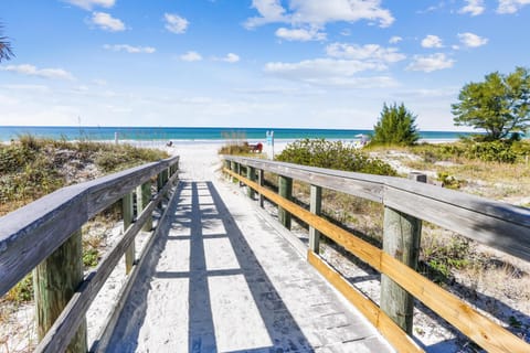 House, Multiple Beds (Sea Shell 14 - Premier) | Beach
