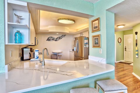 Condo, Multiple Beds (Bahia Del Mar 9-317) | Interior