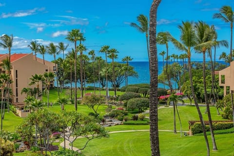 Condo, 1 Bedroom | Property grounds