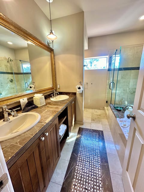 Free toiletries, hair dryer, bathrobes, towels