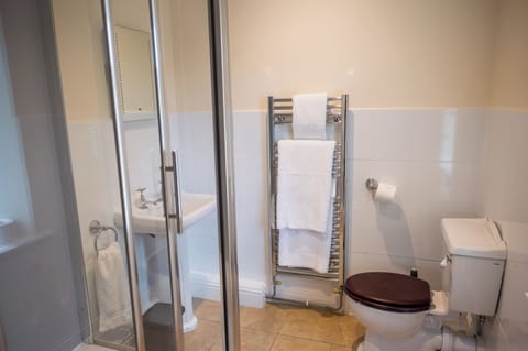 Individually furnished, bed sheets