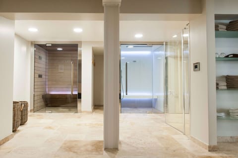 Sauna, steam room, body treatments, aromatherapy, deep-tissue massages