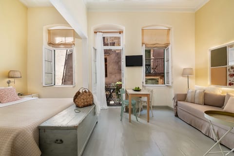 Superior Studio | Individually decorated, laptop workspace, blackout drapes