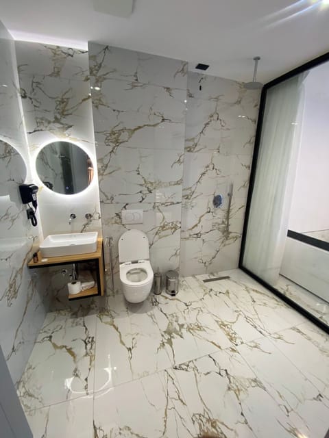 Suite, Sea View | Free WiFi