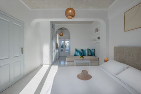 Superior Suite with Caldera View | Minibar, in-room safe, iron/ironing board, free WiFi