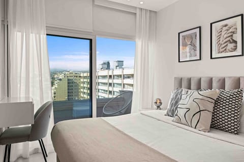 Luxury Suite | 1 bedroom, in-room safe, blackout drapes, iron/ironing board
