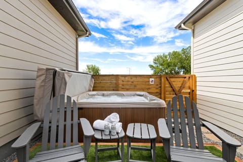 House, Multiple Beds, Hot Tub, Mountain View (538 Cajetan Street) | Property grounds