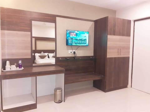 Superior Room | Rollaway beds, free WiFi, bed sheets