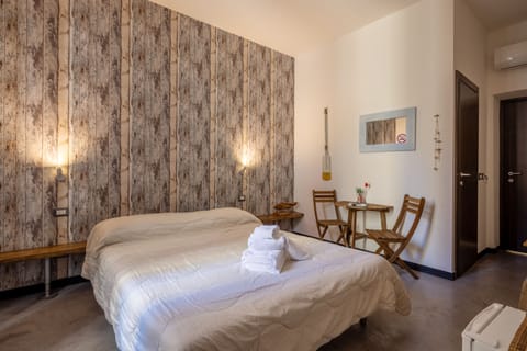 City Suite | 1 bedroom, Egyptian cotton sheets, premium bedding, down comforters