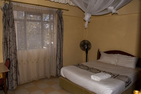Business Double Room | Individually decorated, desk, laptop workspace, free WiFi