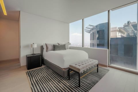 Room, 2 Bedrooms | Hypo-allergenic bedding, free cribs/infant beds, free rollaway beds