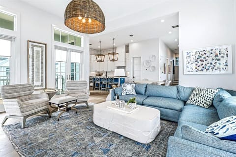 House (5 Bedrooms) | Exterior