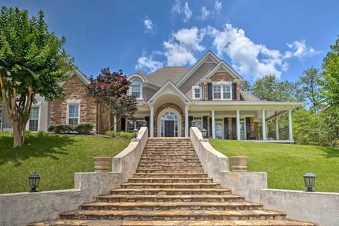 House (6 Bedrooms) | Front of property