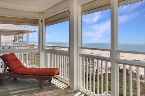 House, Multiple Beds (White Pelican) | Property grounds