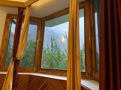 Deluxe Room | Free WiFi