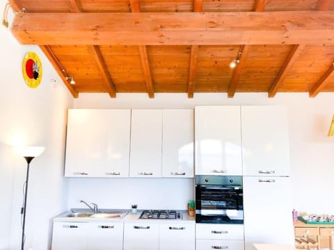 Panoramic Villa, Hill View | Private kitchen | Full-size fridge, oven, stovetop, cookware/dishes/utensils