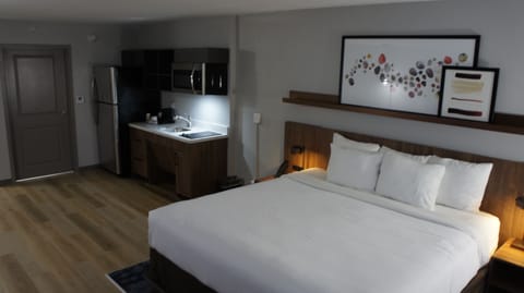 Rollaway beds, free WiFi, bed sheets