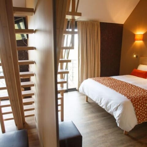 Standard Quadruple Room | Hypo-allergenic bedding, individually decorated, desk, blackout drapes