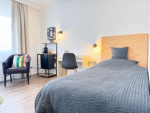 Standard Single Room | Desk, laptop workspace, free WiFi, bed sheets