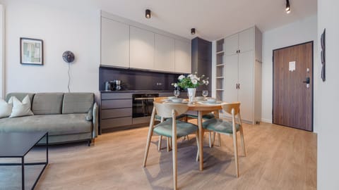 Studio (49) | Living area | Flat-screen TV