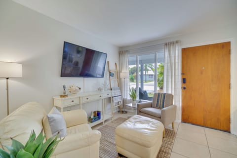 Apartment (3 Bedrooms) | Front of property
