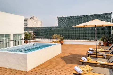 Rooftop pool