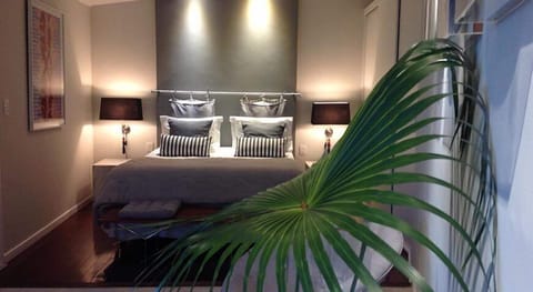 Suite Pimenta | Premium bedding, minibar, in-room safe, individually decorated