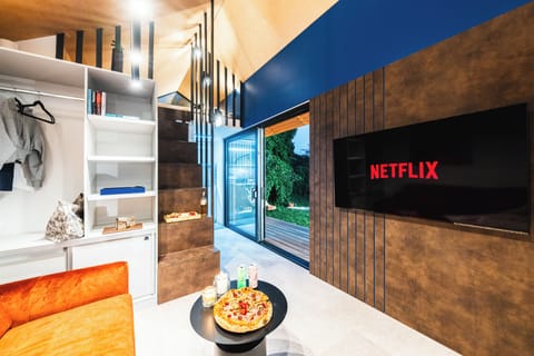Design Mobile Home, Patio, Garden View | Television