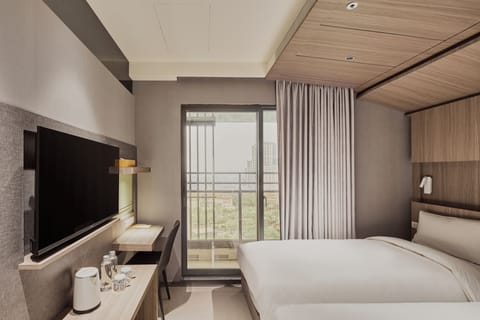 Superior Twin Room, City View | View from room