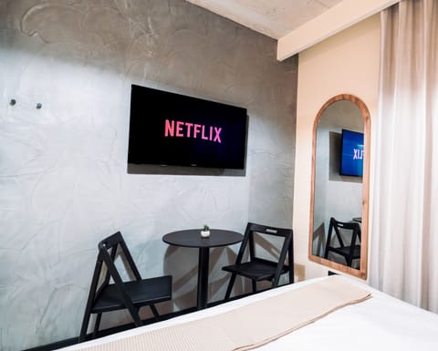 Egyptian cotton sheets, premium bedding, in-room safe, desk