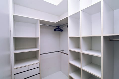 Basic Apartment | Interior