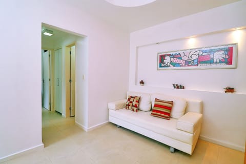 Basic Apartment | Living area | TV