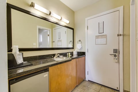 Free toiletries, hair dryer, towels