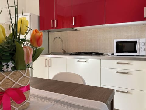 Apartment, 2 Bedrooms, Balcony | Interior