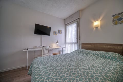 Standard Double Room | Soundproofing, free WiFi