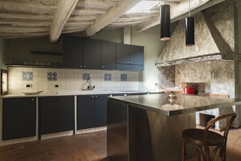 Deluxe Apartment, 2 Bedrooms | Private kitchen | Full-size fridge, oven, stovetop, dishwasher